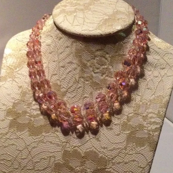 Vintage pink crystal necklace - Picture 2 of 4